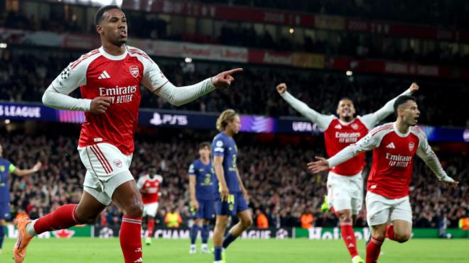Los jugadores del Arsenal celebrando un gol contra el Atlético (Fuente: EFE)