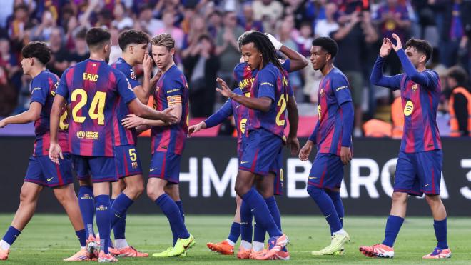 Los jugadores del Barcelona ante el Girona (Fuente: Europa Press)
