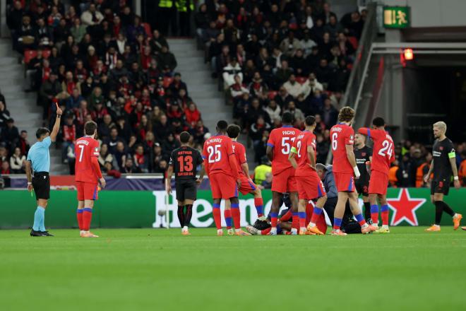 Gil Manzano en el Leverkusen - PSG (Foto: EFE)