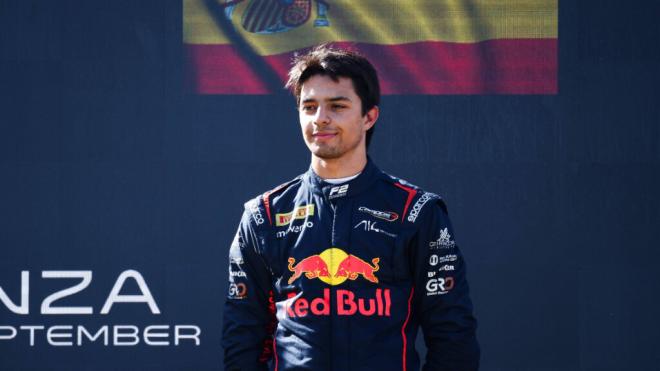 Pepe Martí en el podio de un GP (Cordon Press)