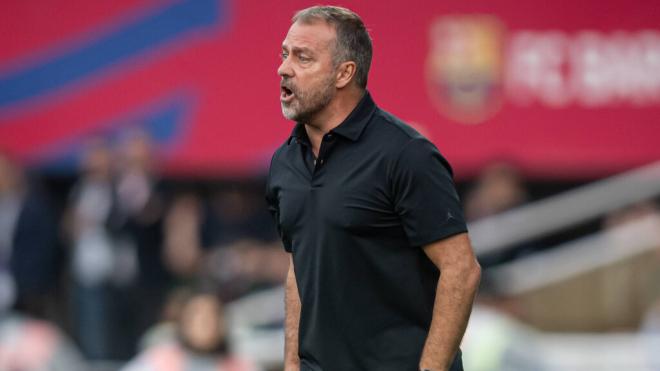 Hansi Flick, ante el Girona (Cordon Press)