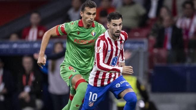 Álex Baena ante Osasuna (Foto: Cordon Press)