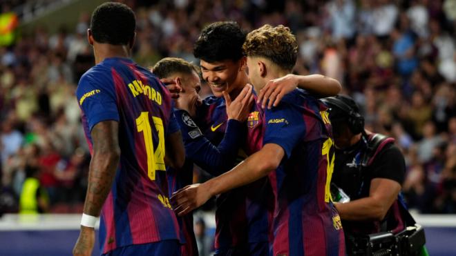 El Barcelona celebra ante el Olympiacos (EFE)