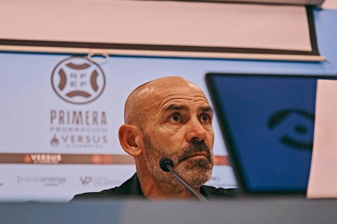 Paco Jémez, en sala de prensa (Foto: UDI).