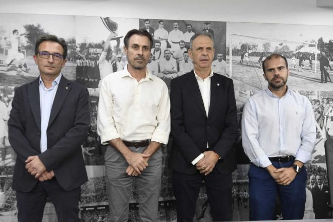 Joaquín Caparrós, en la presentación de la exposición (Foto: Kiko Hurtado).