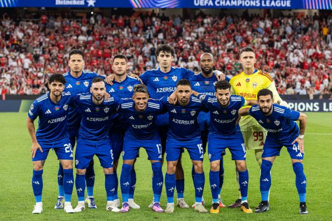 Once titular del Qarabag en su victoria europea ante el Benfica. (Foto: Cordon Press)