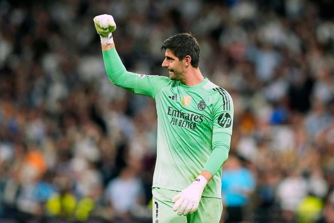 Thibaut Courtois celebrando la victoria (Cordon Press)