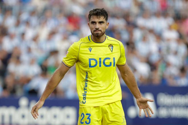 Álvaro García Pascual, en un partido del Cádiz (Foto: LaLiga).