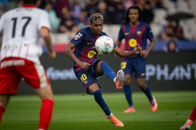 Lamine Yamal en el FC Barcelona - Girona, donde los jugadores protestaron al principio del partido (Foto: Cordon Press)