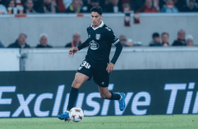 Jones El-Abdellaoui ante el Stuttgart (Foto: Instagram).