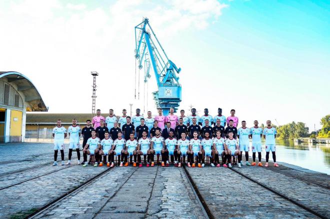 Foto oficial del Sevilla FC para la temporada 2025/26 (Foto: SFC).