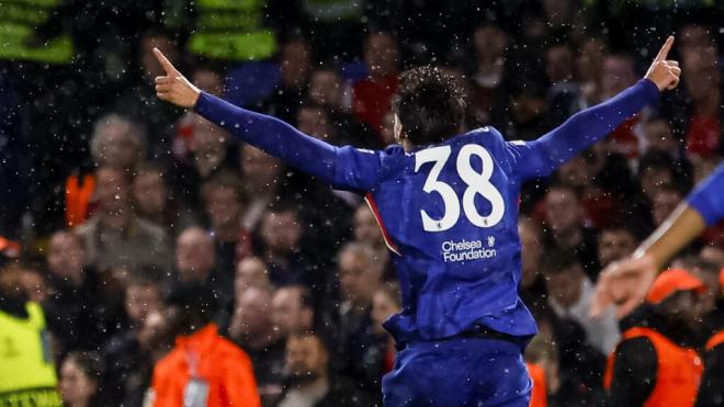 Marc Guiu celebrando un gol con el Chelsea (Fuente: EFE)