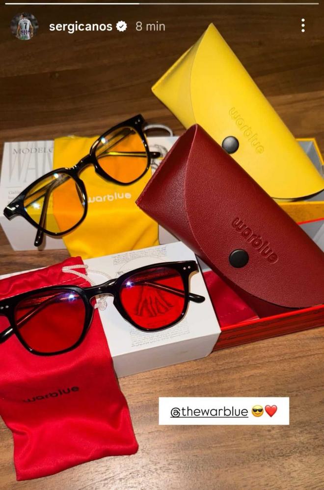 Sergi Canós y sus gafas de lentes rojas y amarillas (Foto: Instagram).