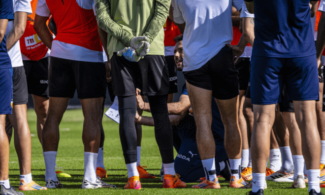 Corberán en un entrenamiento (Foto: Valencia CF)