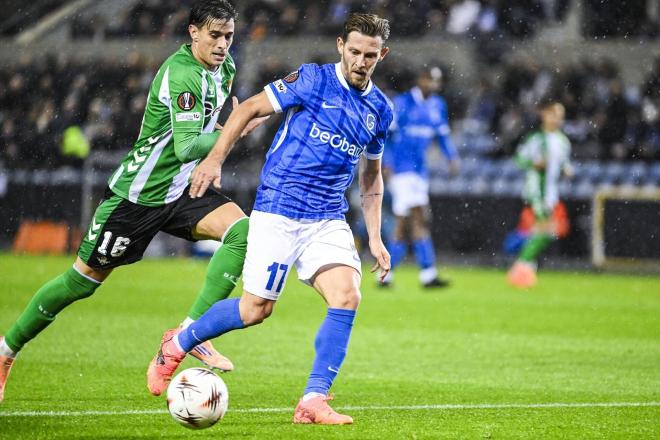 Valentín Gómez, ante el Genk (Foto: Europa Press).