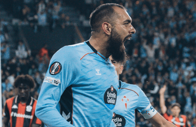Borja Iglesias celebra su gol ante el Niza (Foto: Celta).