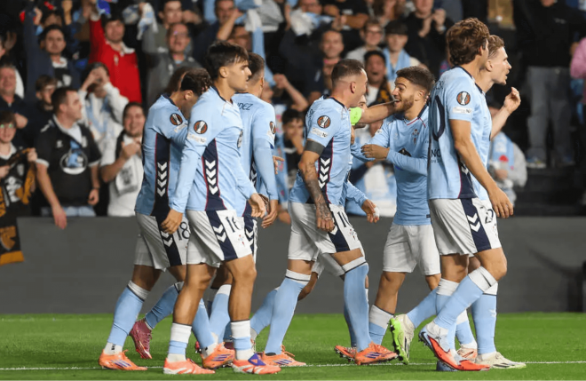 El Celta celebra un gol ante el Niza (Foto: EFE).