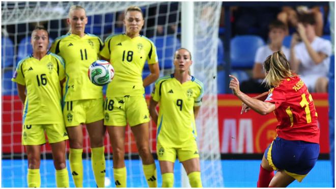 El gol de Alexia Putellas de falta ante Suecia. (UEFA)