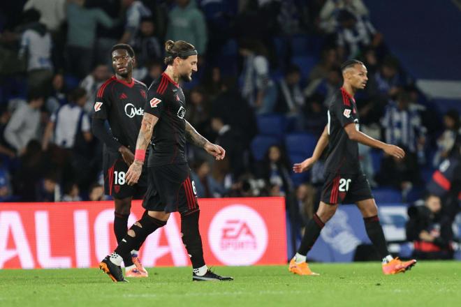 Nemanja Gudelj, lamentando la derrota (Foto: Cordon Press).