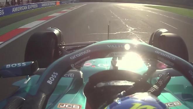 Fernando Alonso, aplaudiendo a Lewis Hamilton en México (Foto: F1).