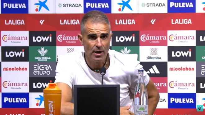 Gaizka Garitano, tras el partido del Cádiz frente al Granada (captura: LALIGA HYPERMOTION).