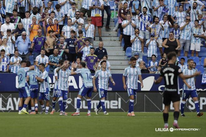 Larrubia celebra su gol en el Málaga-Andorra (FOTO: LALIGA).