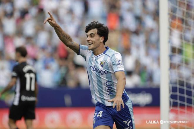 Lobete celebra su gol en el Málaga-Andorra (FOTO: LALIGA).