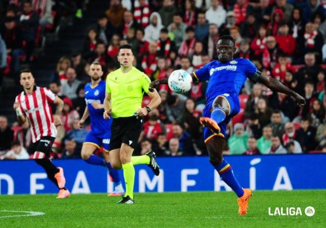 Díaz de Mera dirige el Athletic - Getafe de San Mamés. (Foto: LALIGA)