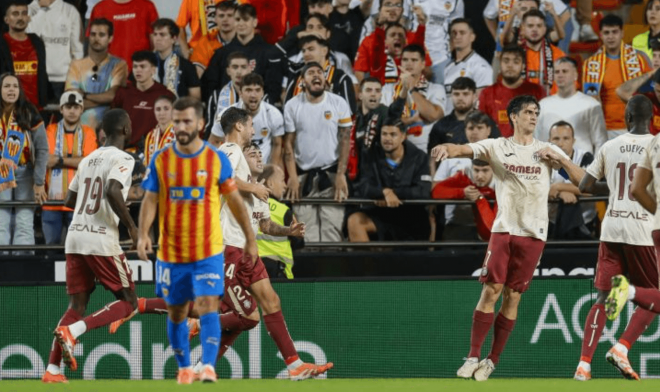 Derrota del Valencia CF ante el Villarreal (Foto: LALIGA)