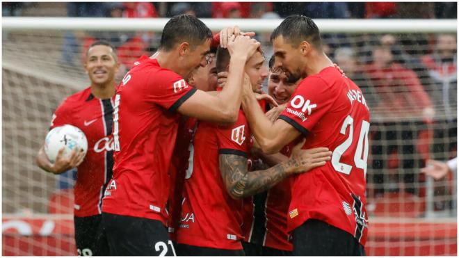 El Mallorca celebra un gol de Maffeo. (EFE)