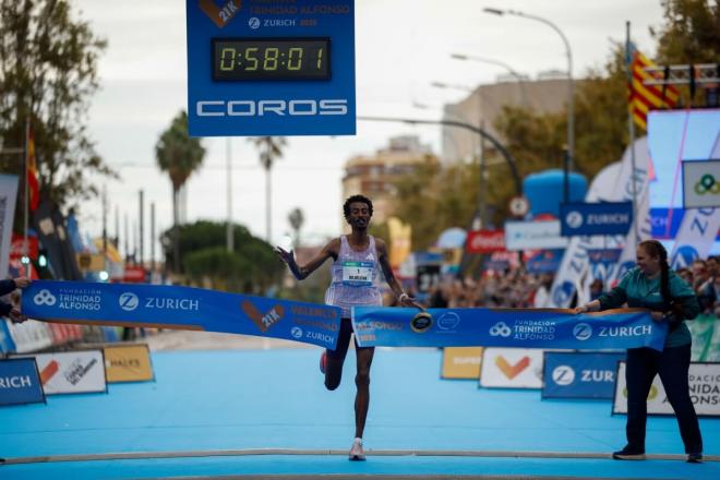 Kejelcha gana en Valencia (Foto: EFE)
