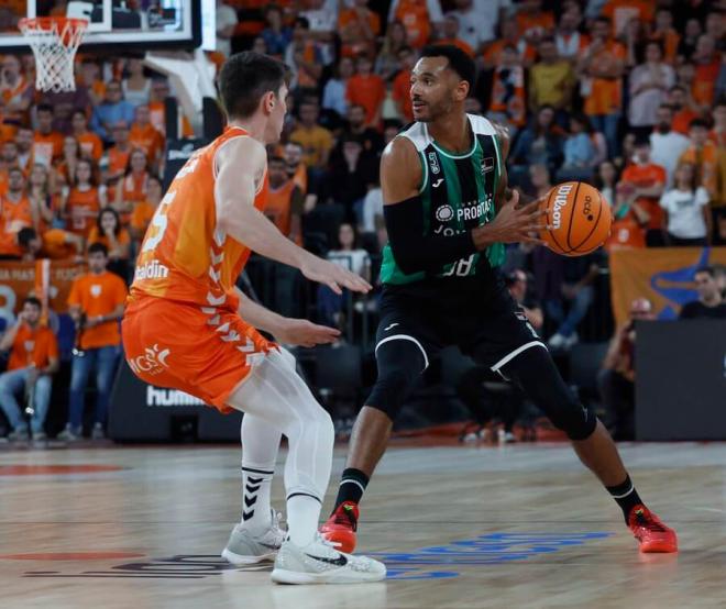 Valencia Basket se lleva el duelo de invictos ante Joventut de Badalona (Foto: Joventut)