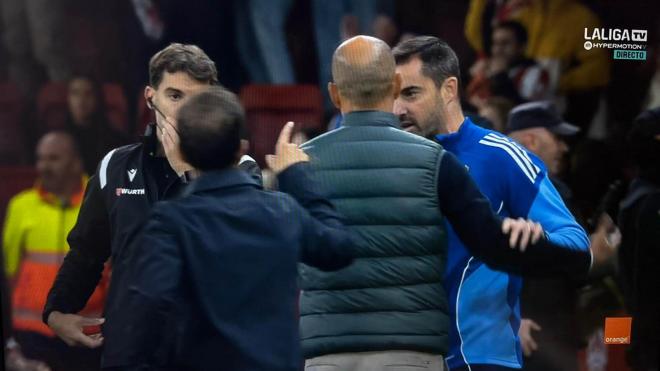 Borja Jiménez y Rubén Sellés tras el Sporting-Zaragoza. (Foto: Movistar Plus)