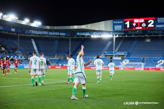 Peio Canales celebra su gol ante el Mirandés. (Foto: LALIGA)
