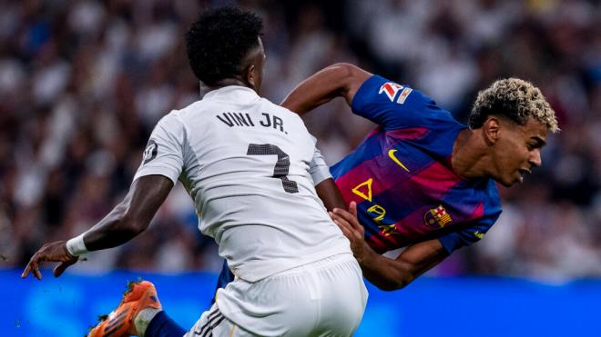 Vinicius y Lamine Yamal en el Clásico (Foto: Cordon Press)