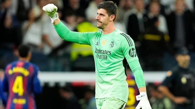 Thibaut Courtois celebrando la victoria de El Clásico (Cordon Press)