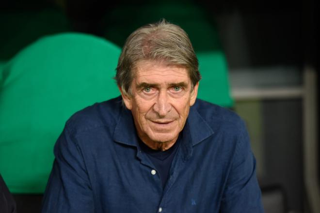 Manuel Pellegrini, ante el Atlético de Madrid (Foto: Kiko Hurtado).