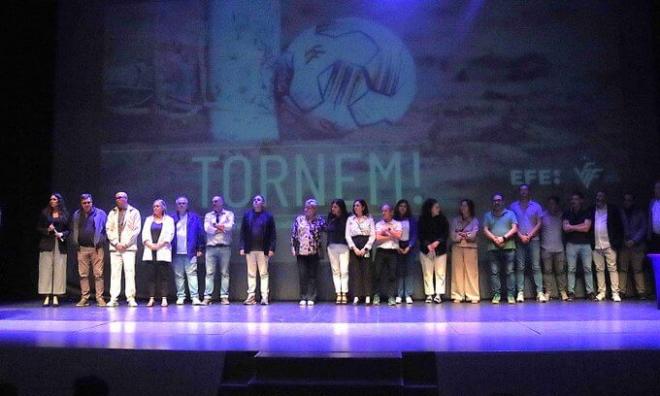 El fútbol valenciano celebra su recuperación tras la DANA