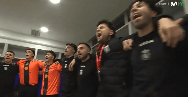 El vestuario del Inter Valdemoro canta la canción de Leiva.