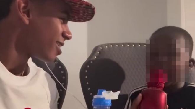 Lamine Yamal y su hermano Keyne en redes (Instagram: @lamineyamal)