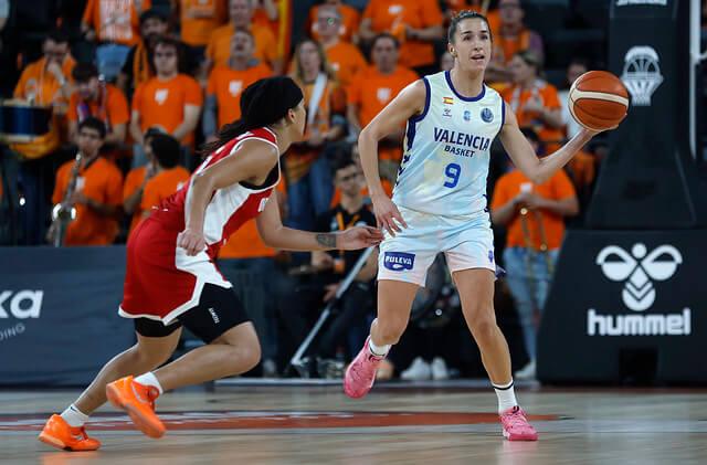 Valencia Basket consolida la segunda plaza con una gran victoria ante Olympiacos (99-57)
