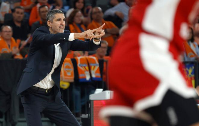 Valencia Basket consolida la segunda plaza con una gran victoria ante Olympiacos (99-57)