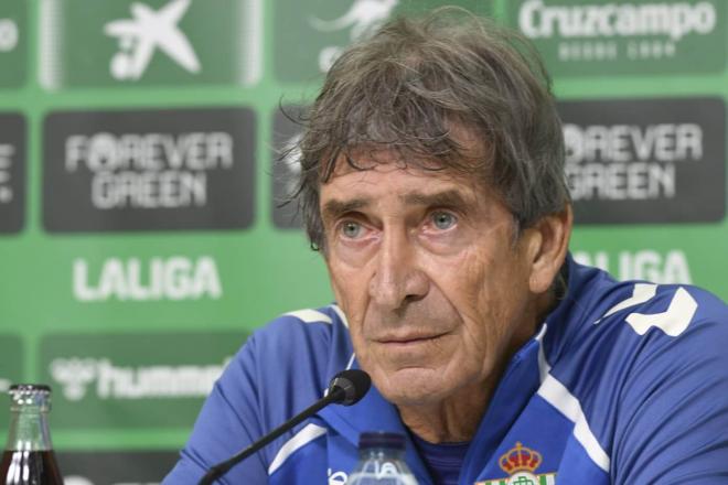 Manuel Pellegrini, en sala de prensa (Foto: Kiko Hurtado)