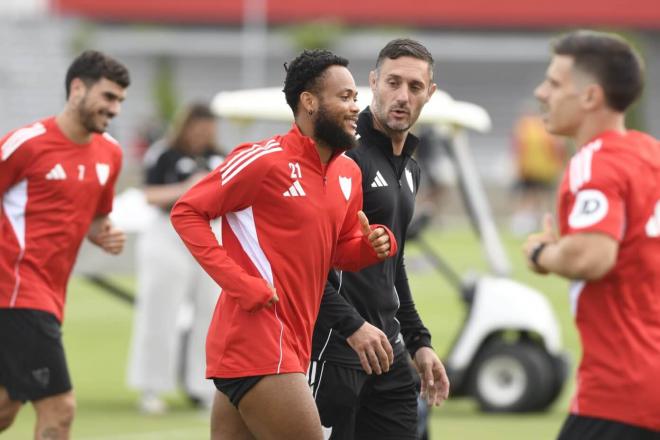 Ejuke y Guido Bonini, en el entrenamiento de este viernes (Foto: Kiko Hurtado).