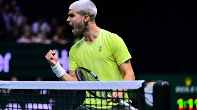 Carlos Alcaraz celebrando un punto en el Master 1000 de París (Cordon Press)
