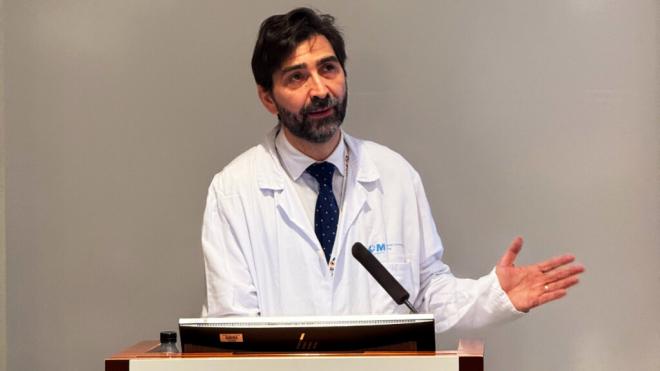El Dr. Antonio Pérez durante la presentación de la innovadora terapia CAR-T española (Foto: @cri