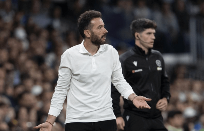 Carlos Corberán en el Bernabéu (Foto: LALIGA)