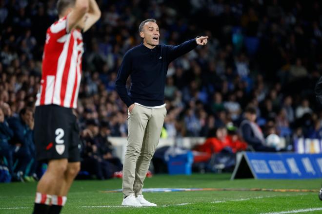 Sergio Francisco, durante el derbi vasco (Foto: EFE).
