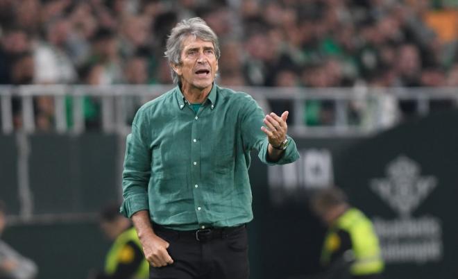 Manuel Pellegrini, en el Betis-Mallorca (Foto: Kiko Hurtado).