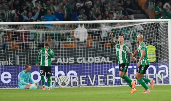 Antony celebra su segundo gol en el Betis-Mallorca (Foto: Kiko Hurtado).
